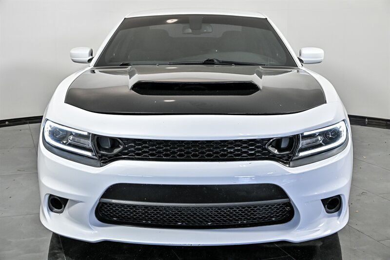 Used 2019 Dodge Charger Scat Pack RWD image 4