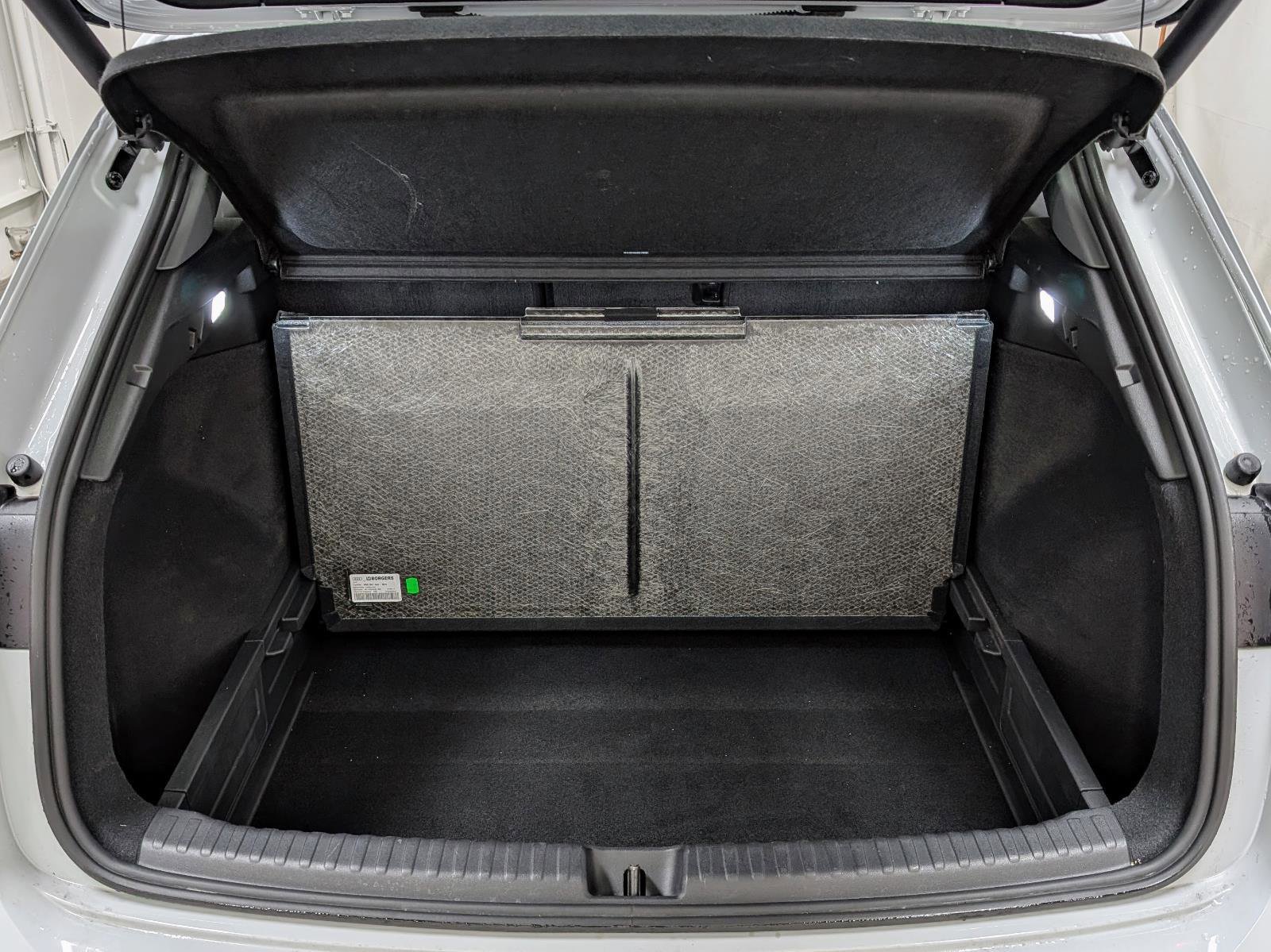 Used 2024 Audi Q4 e-tron Premium Plus image 22