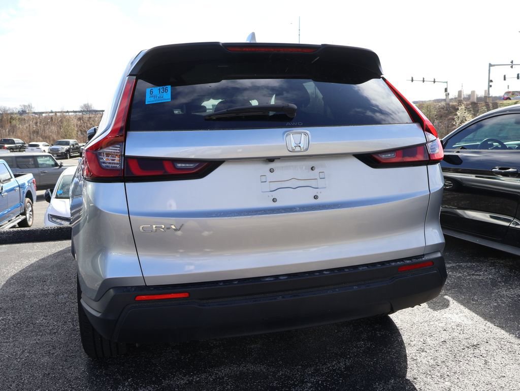 Used 2025 Honda CR-V LX image 7