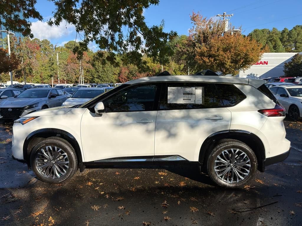 New 2026 Nissan Rogue Platinum image 4