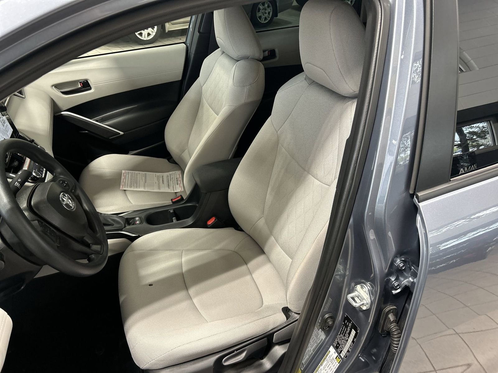 Used 2025 Toyota Corolla Cross L AWD/4WD image 22