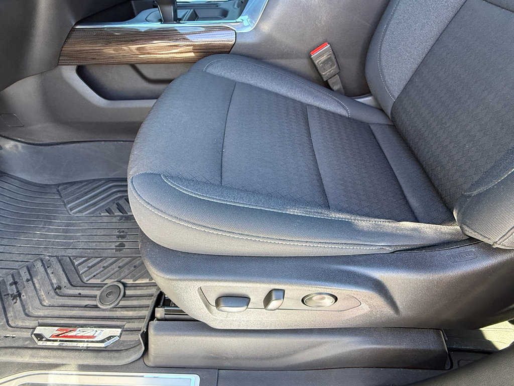 Used 2024 Chevrolet Silverado 1500 LT Trail Boss w/ Convenience Package II image 11