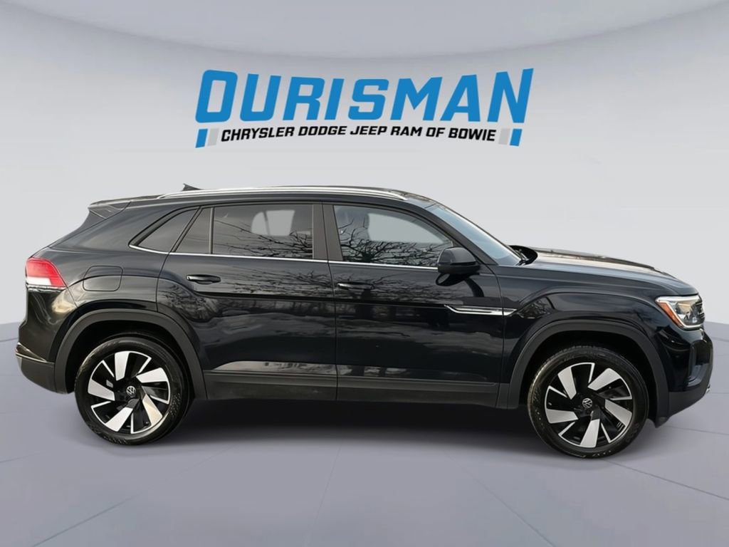 Used 2024 Volkswagen Atlas Cross Sport SE image 7