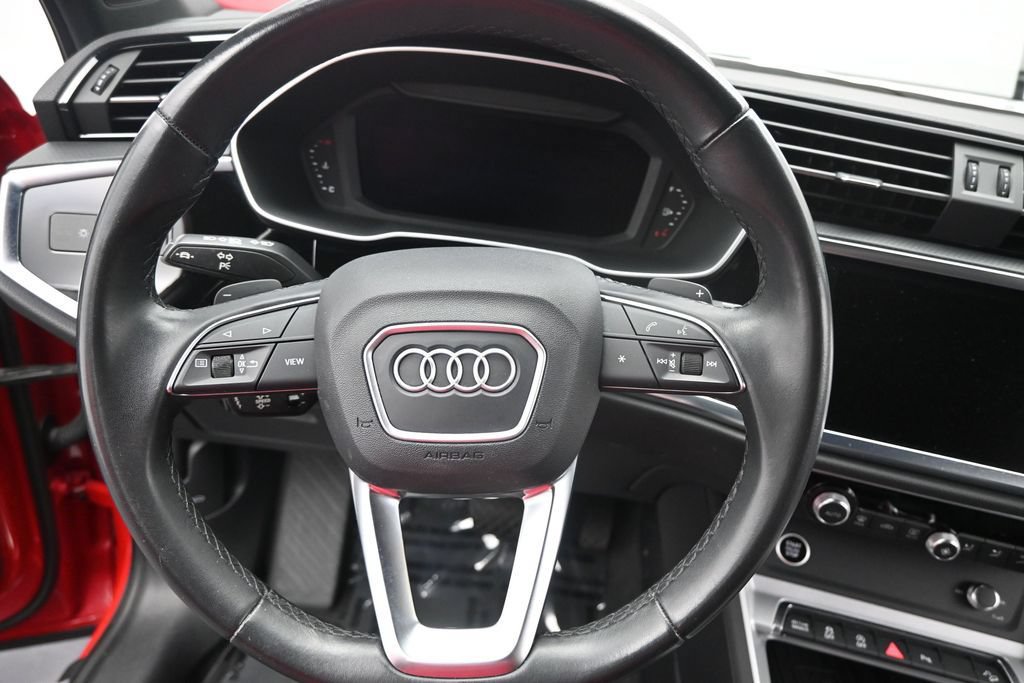 Used 2024 Audi Q3 2.0T Premium AWD/4WD image 24