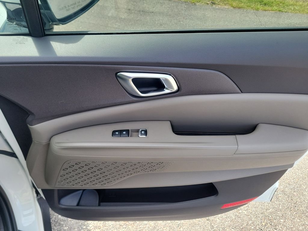 New 2026 Kia Carnival SX FWD image 10