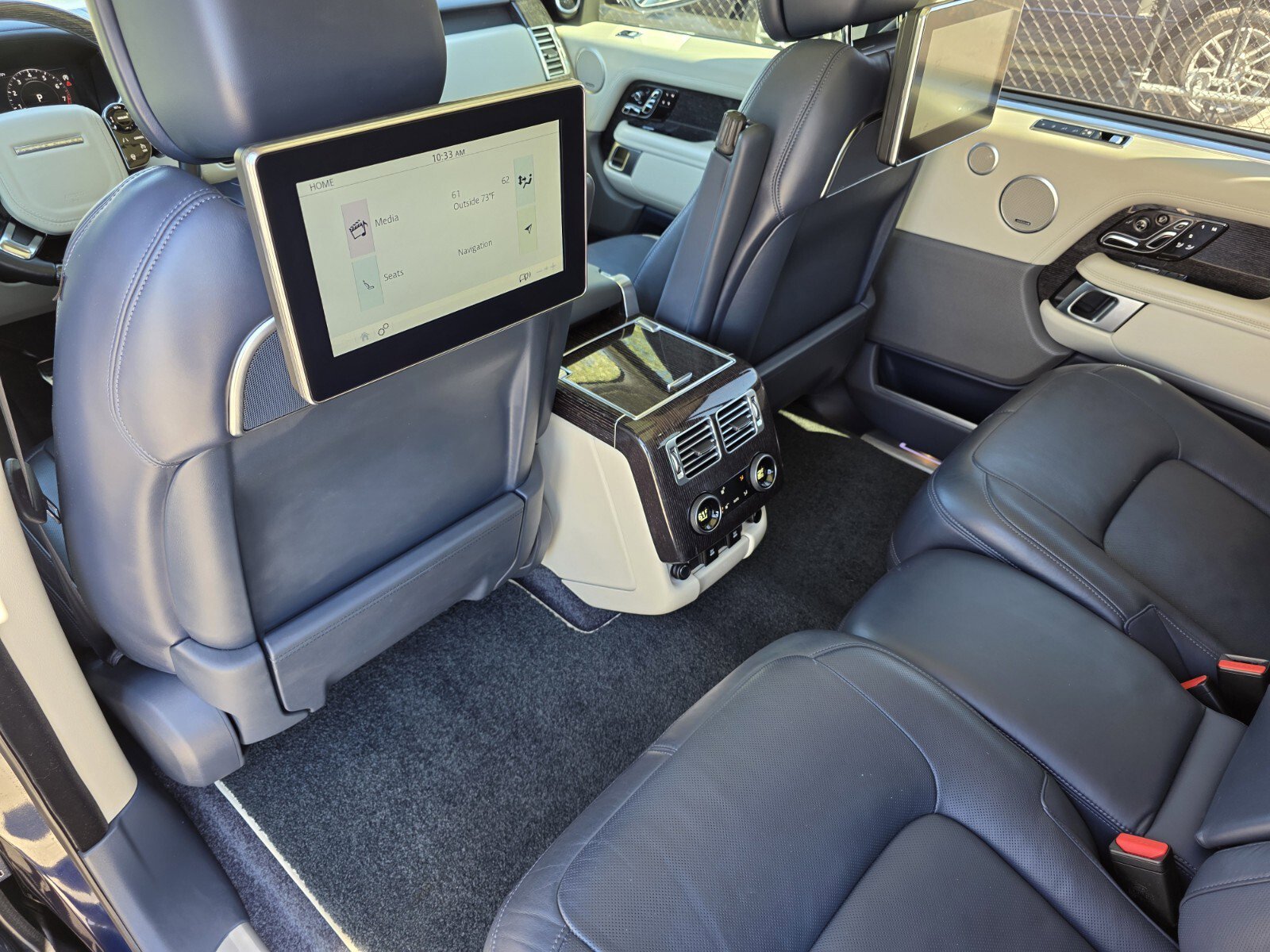 Used 2020 Land Rover Range Rover Long Wheelbase Autobiography image 13