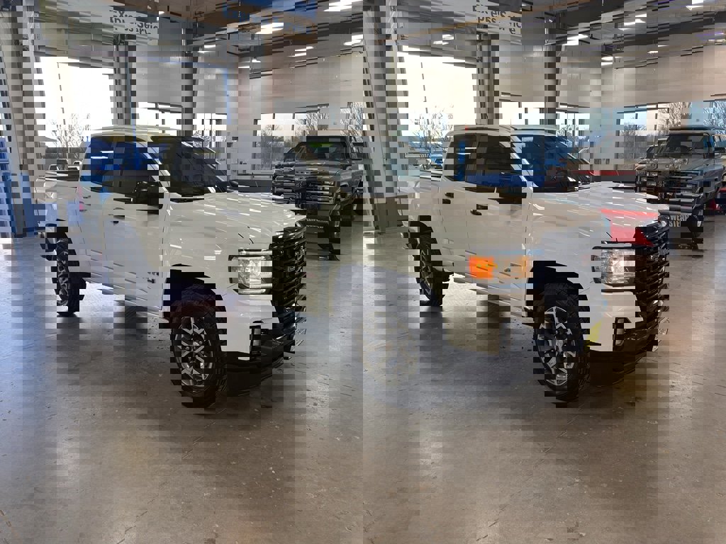 Used 2021 GMC Canyon AT4 image 7