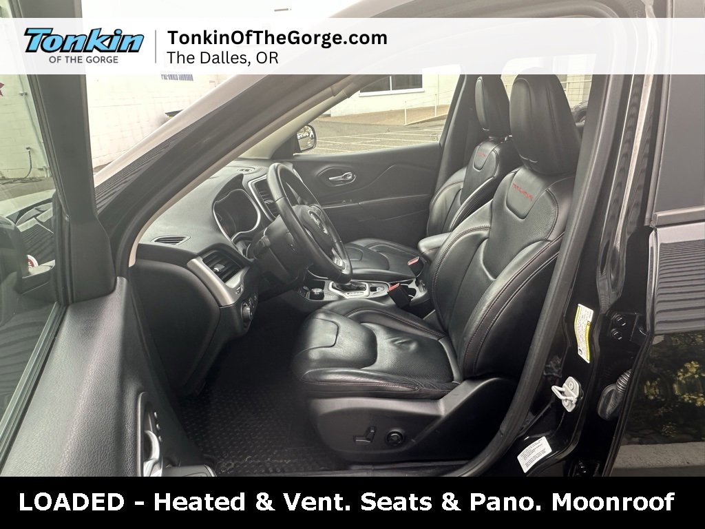 Used 2017 Jeep Cherokee Trailhawk image 14