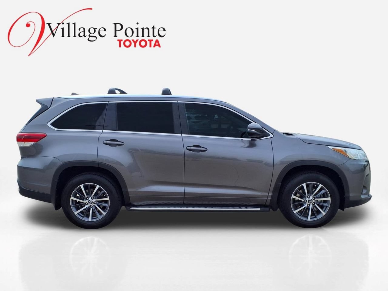 Used 2017 Toyota Highlander XLE FWD image 8