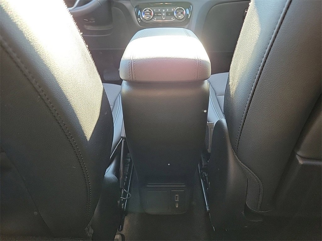 Used 2023 Buick Encore GX Select image 10