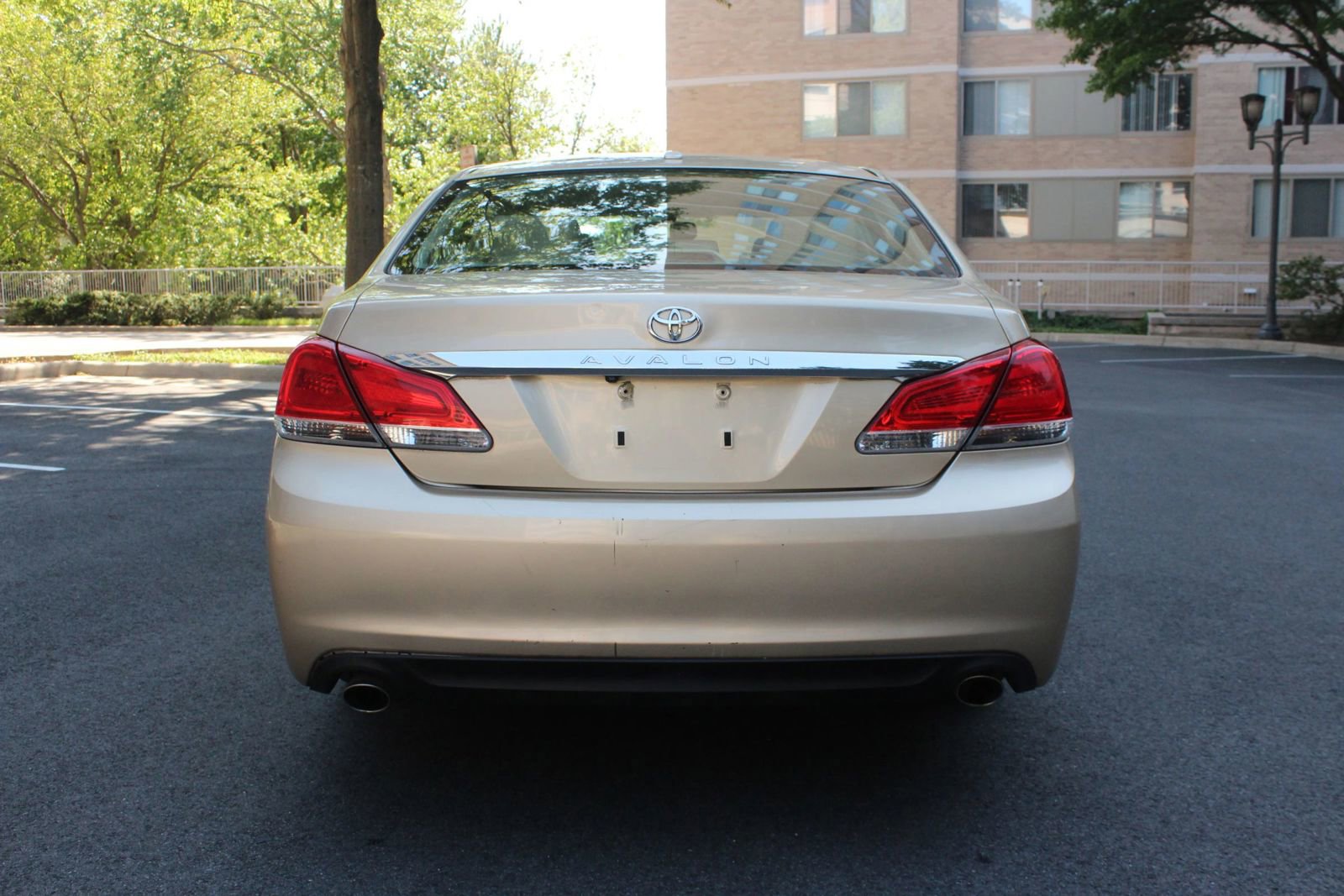 Used 2011 Toyota Avalon FWD image 8