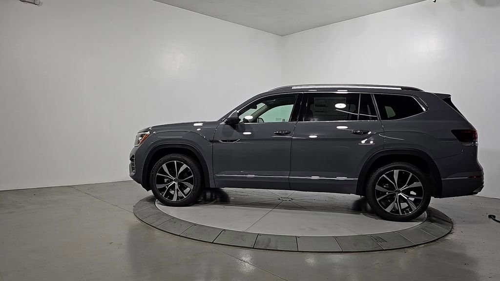 New 2026 Volkswagen Atlas SEL Premium R-Line image 2