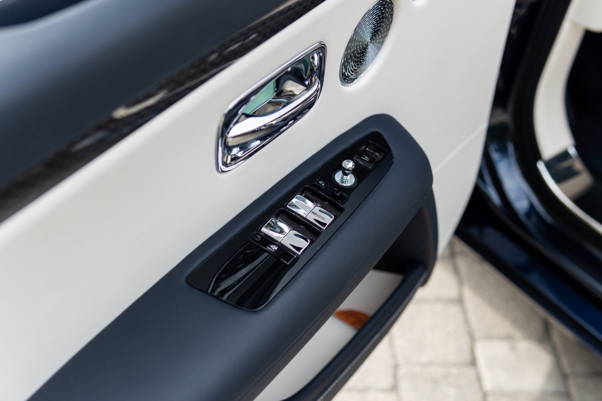 Used 2023 Rolls-Royce Ghost Black Badge w/ Black Badge Ghost Package image 33