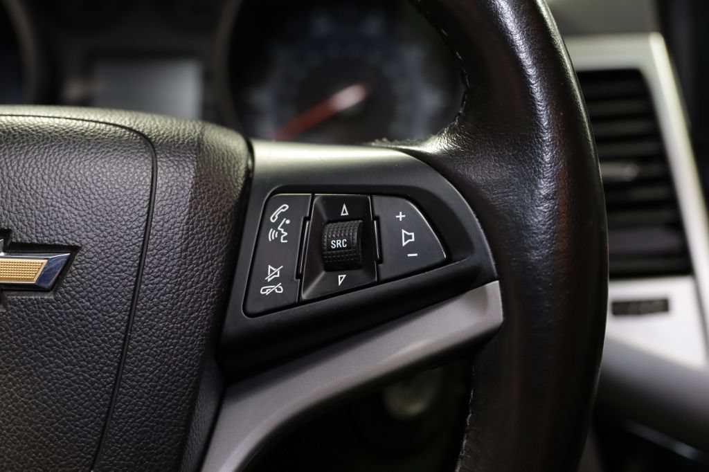 Used 2014 Chevrolet Cruze LT w/ Technology Package FWD image 23