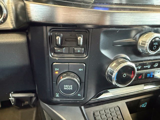 Used 2024 Ford F250 Lariat w/ Lariat Ultimate Package AWD/4WD image 23