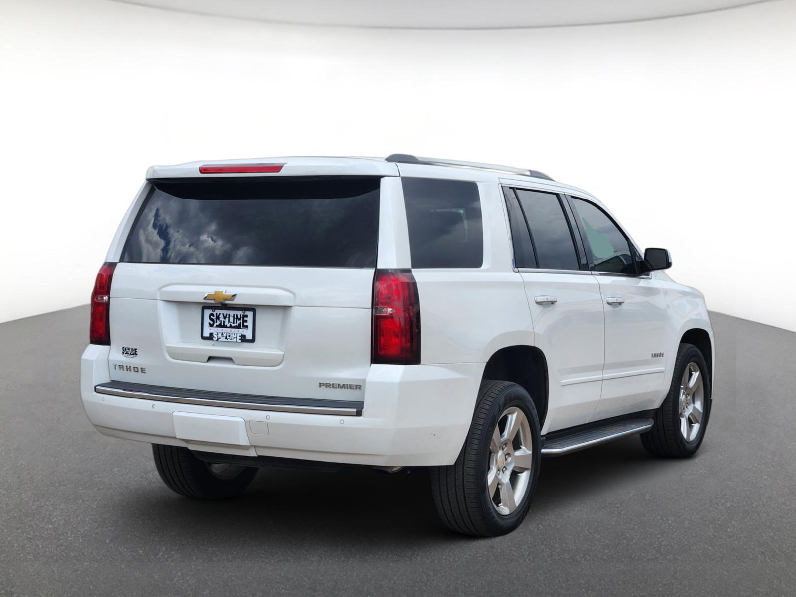 Used 2020 Chevrolet Tahoe Premier w/ Max Trailering Package AWD/4WD image 3