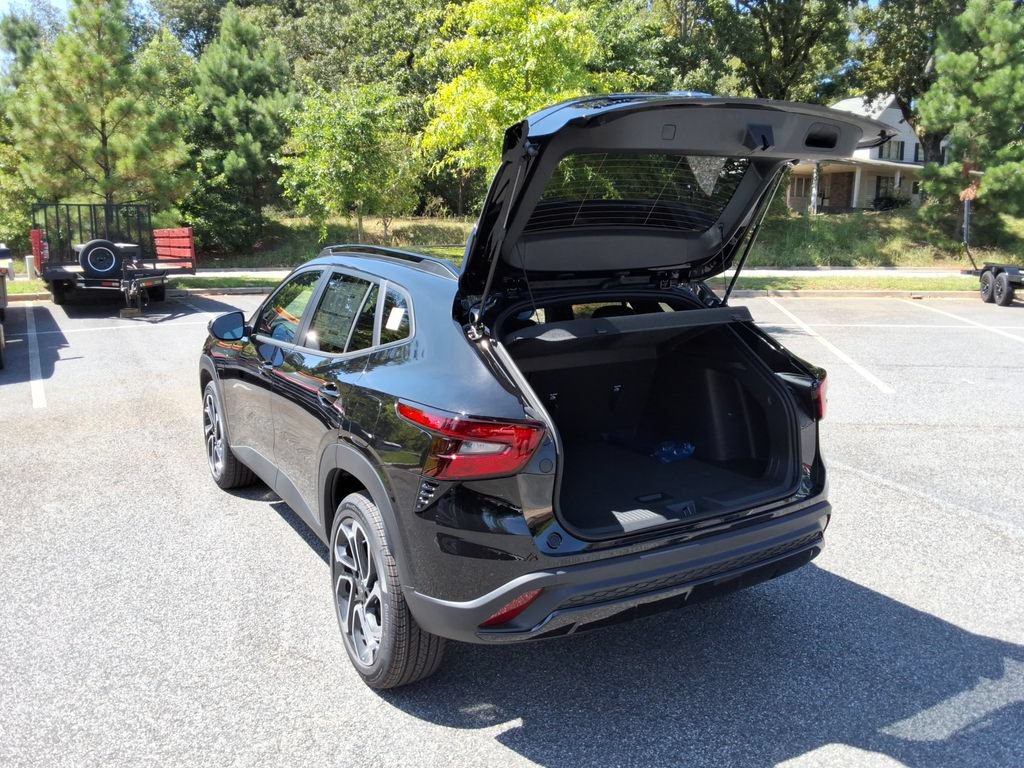 New 2026 Chevrolet Trax RS w/ Sunroof Package FWD image 13