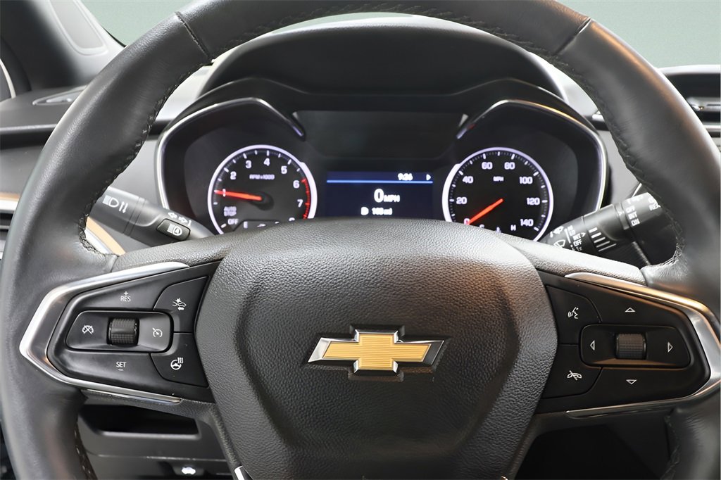 Used 2023 Chevrolet TrailBlazer ACTIV w/ Sun and Liftgate Package image 11