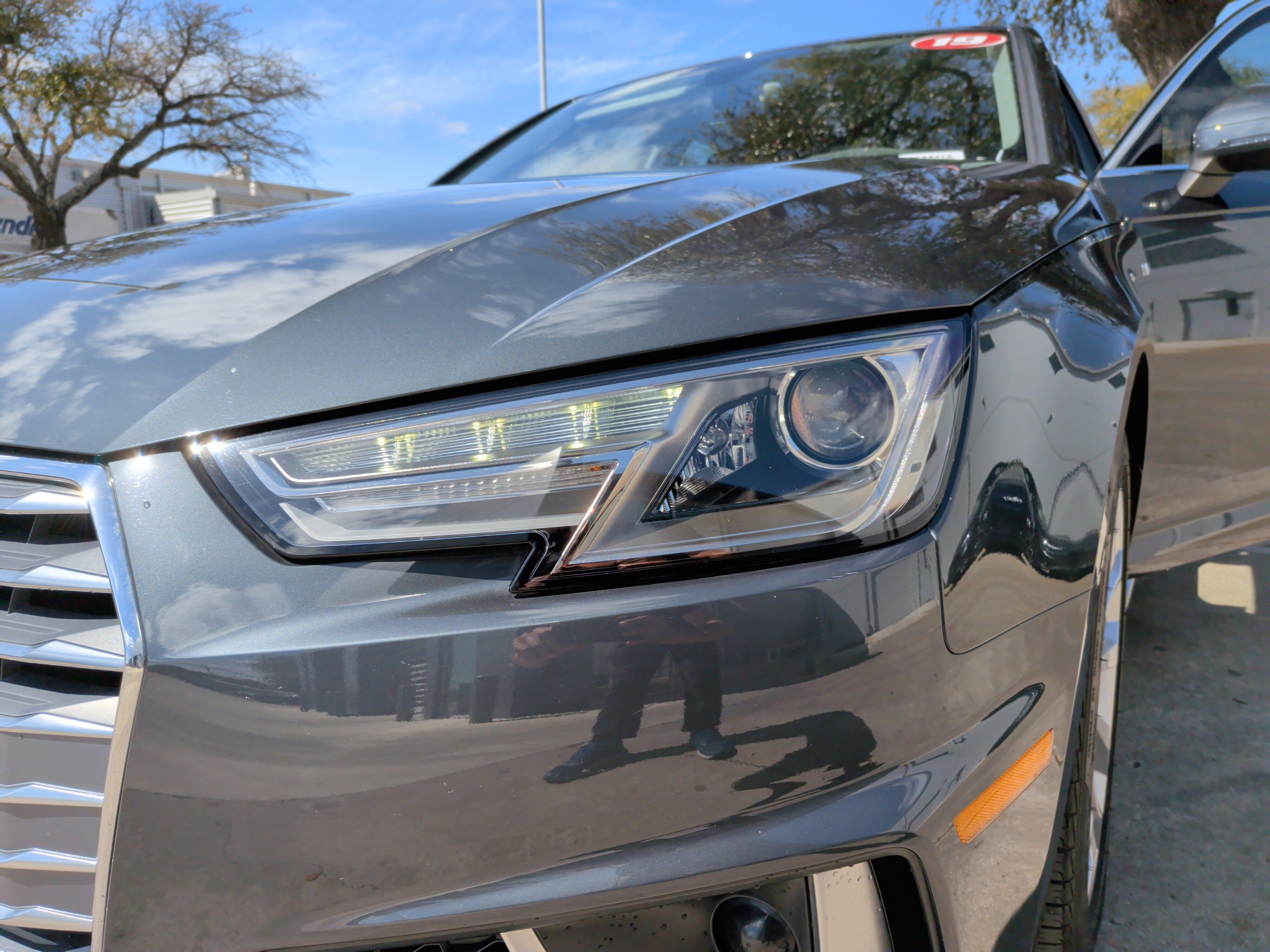 Used 2019 Audi A4 2.0T Premium w/ Convenience Package image 6