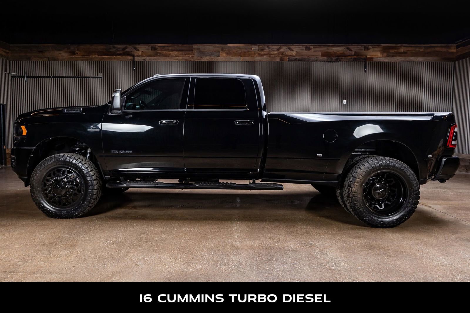 Used 2024 RAM 3500 Big Horn w/ Night Edition image 6
