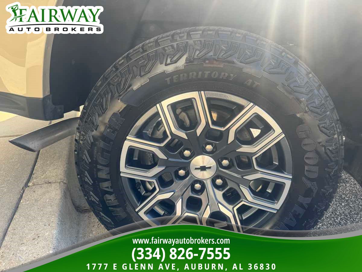Used 2023 Chevrolet Colorado Z71 AWD/4WD image 33