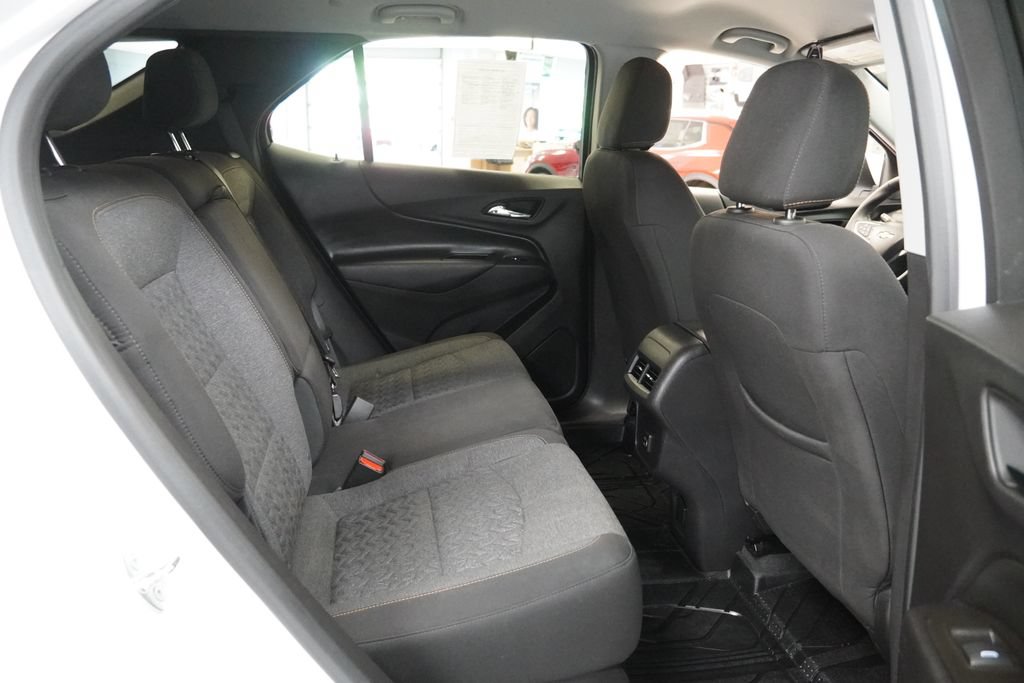 Used 2024 Chevrolet Equinox LT FWD image 33