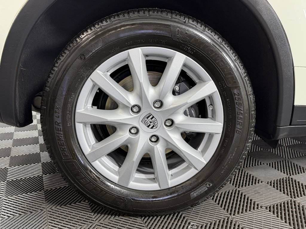 Used 2011 Porsche Cayenne AWD/4WD image 35