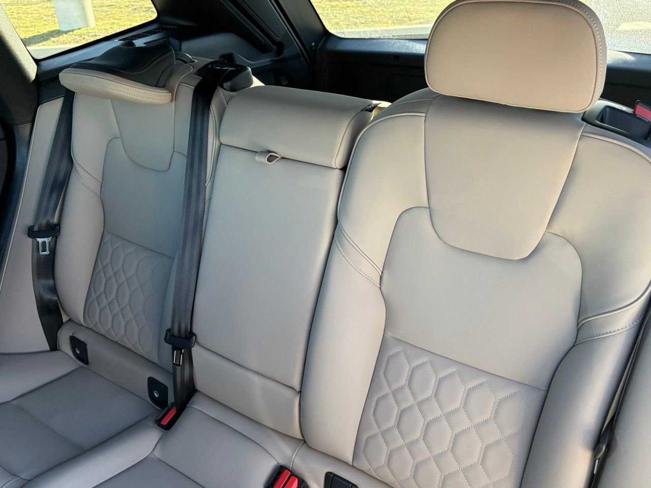 New 2026 Volvo XC60 B5 Core w/ Protection Package Premier image 25