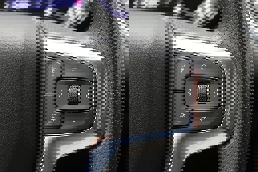 Used 2023 Chevrolet Blazer LT w/ Driver Confidence Package image 21