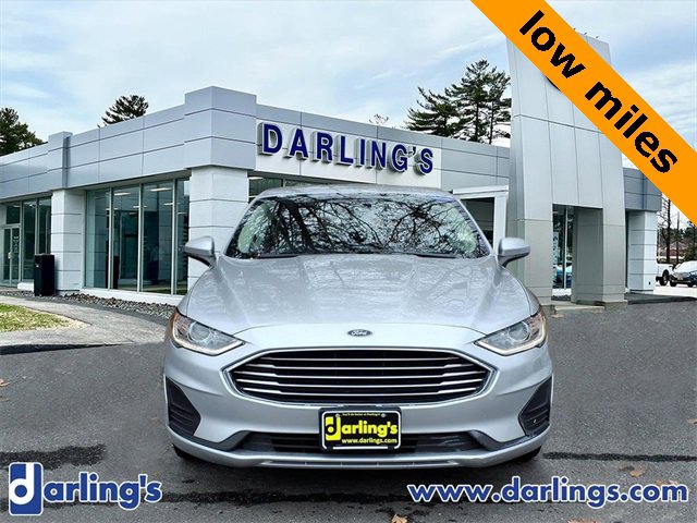 Used 2019 Ford Fusion SE image 2