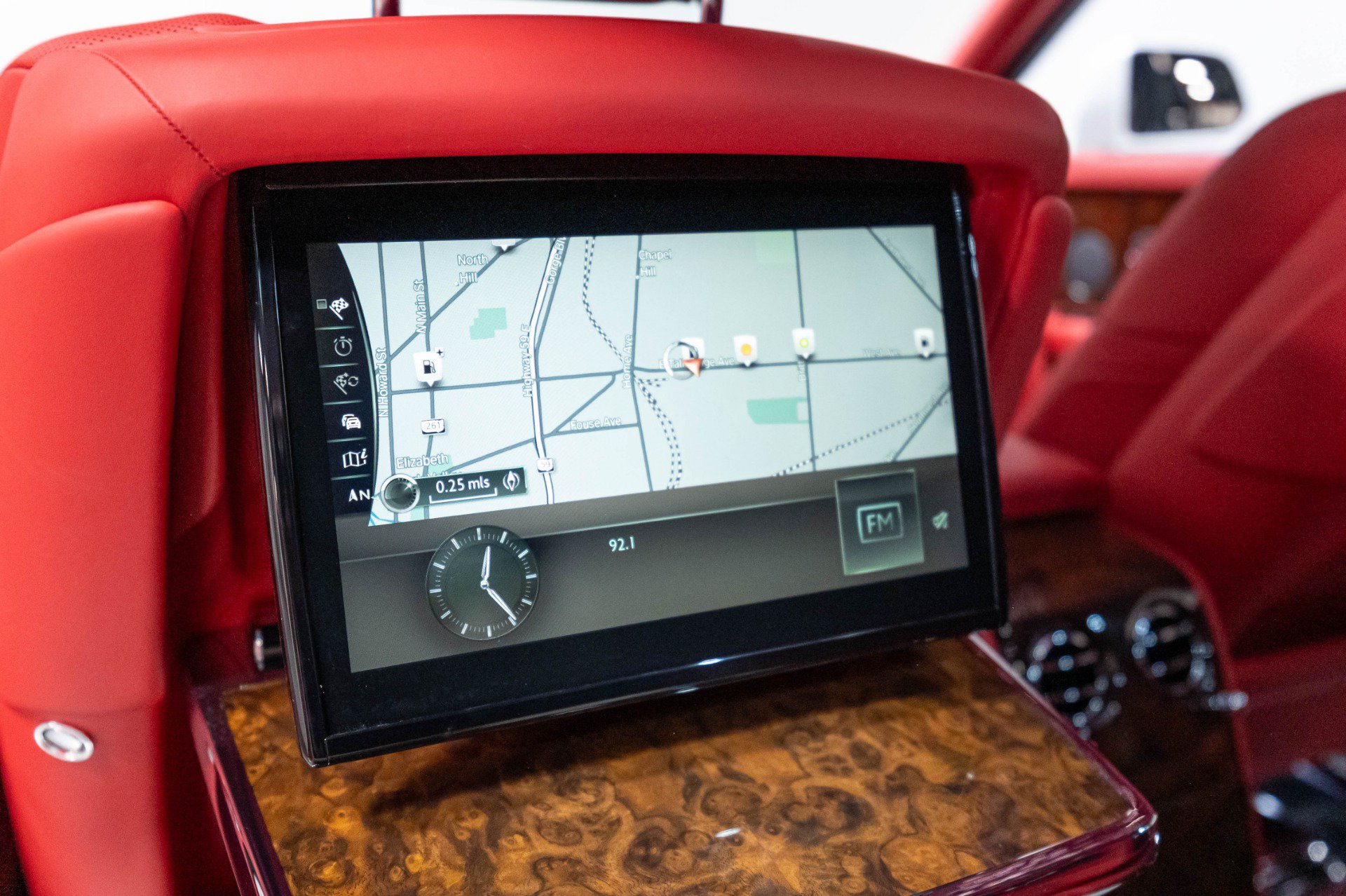 Used 2019 Rolls-Royce Phantom Sedan RWD image 32