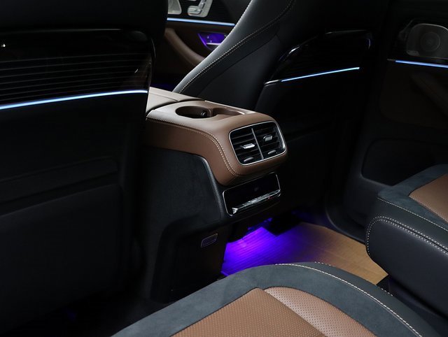 New 2026 Mercedes-Benz GLS 63 AMG 4MATIC image 16