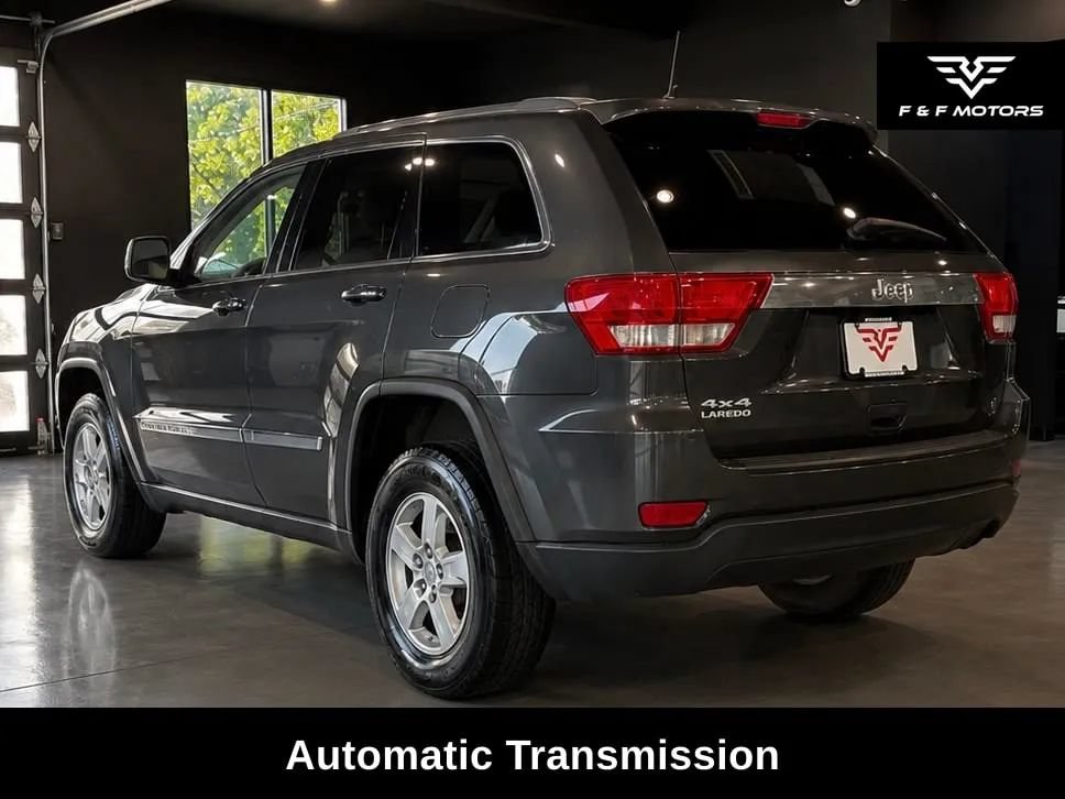 Used 2011 Jeep Grand Cherokee Laredo AWD/4WD image 5