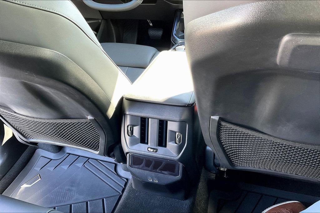 Certified 2025 BMW X3 xDrive30i w/ Premium Package image 10