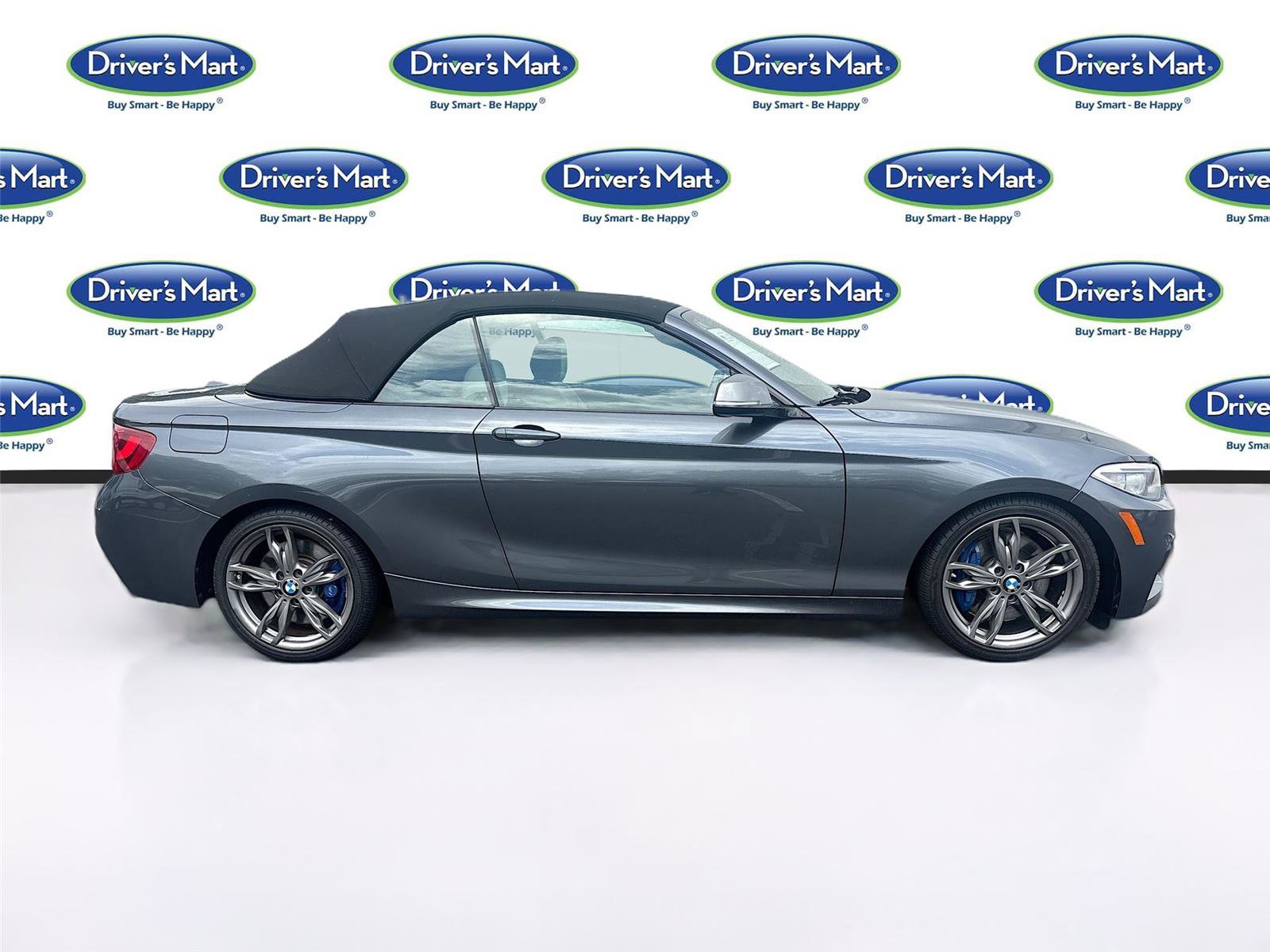 Used 2015 BMW M235i Convertible image 9