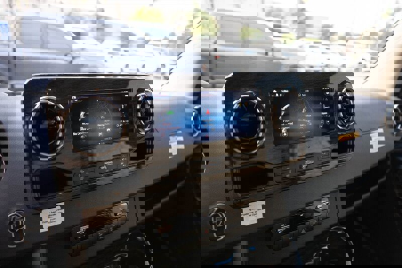 Used 2023 Mercedes-Benz Sprinter 3500 w/ Parking Package image 15