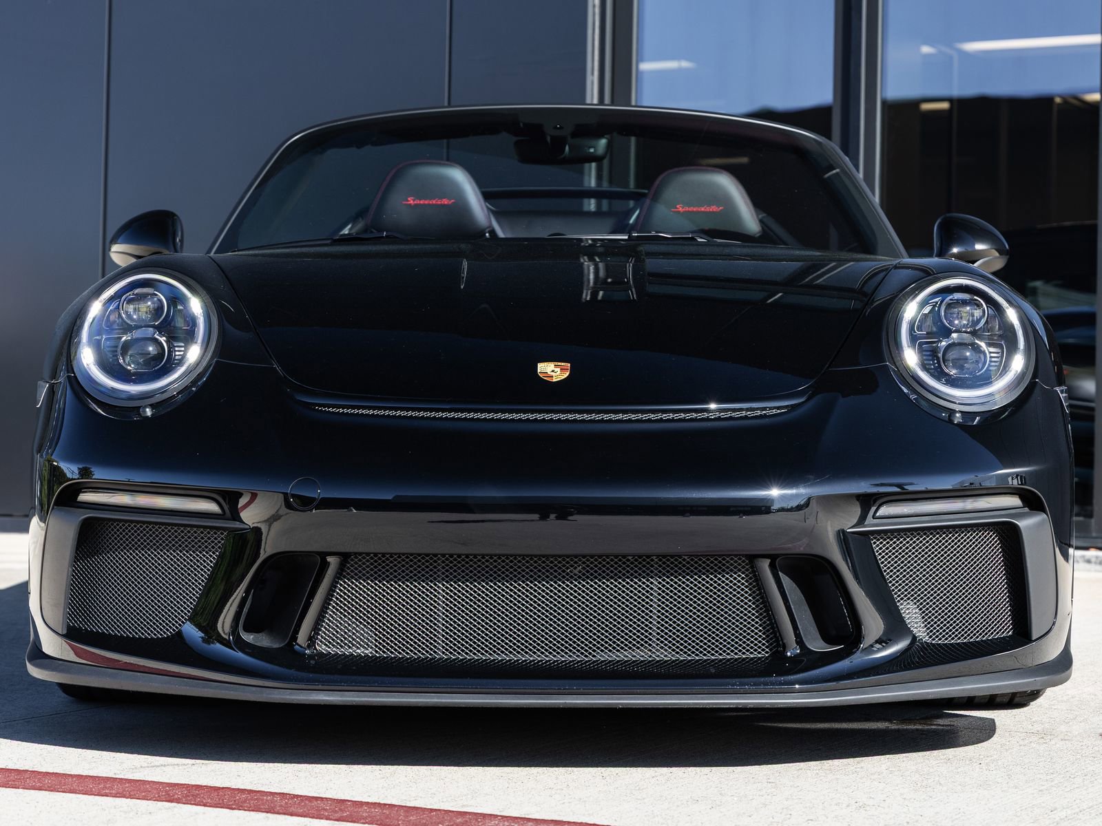 Used 2019 Porsche 911 Speedster image 8