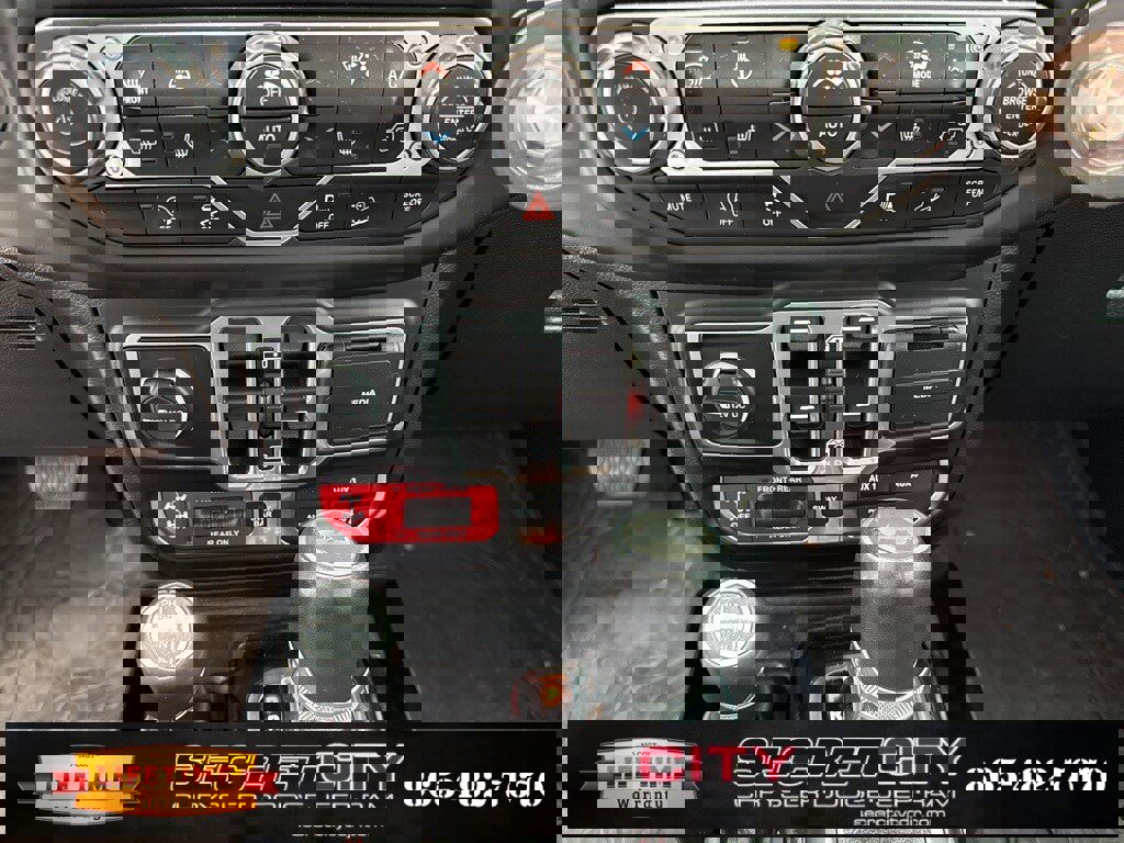 Used 2020 Jeep Wrangler Unlimited Rubicon w/ Quick Order Package 28Y Recon image 37