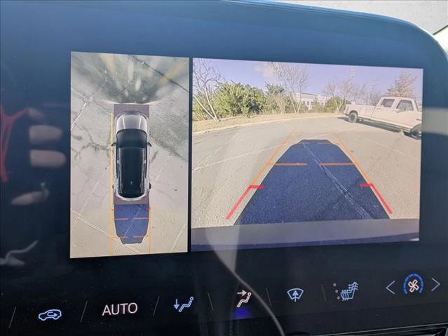 Used 2025 Chevrolet Blazer EV LT image 14