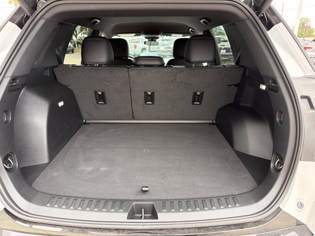 Used 2026 GMC Terrain AT4 AWD/4WD image 21