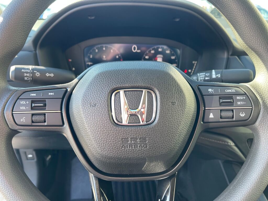 Certified 2025 Honda Accord SE image 2