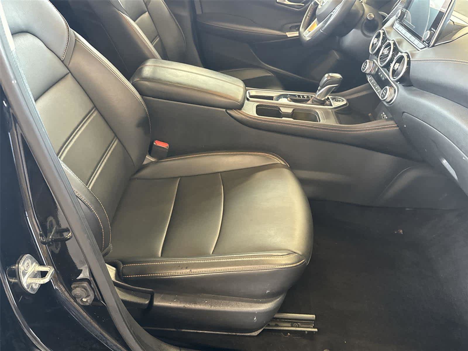 Used 2020 Nissan Sentra SR w/ Premium Package FWD image 19