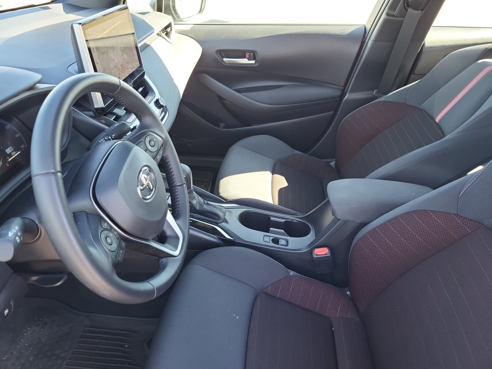 Used 2026 Toyota Corolla SE w/ SE Premium Package AWD/4WD image 18