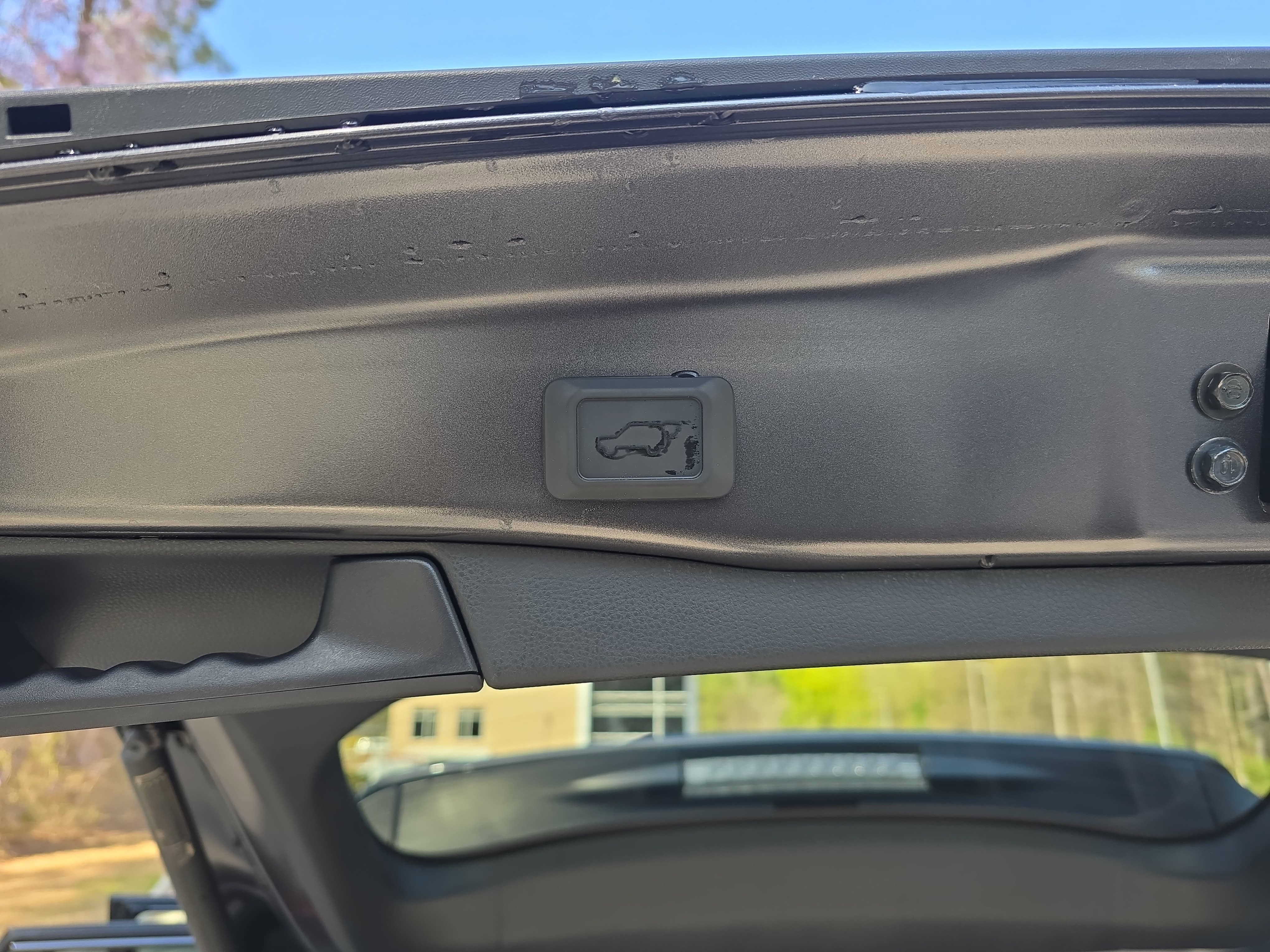 Used 2025 Toyota RAV4 XLE w/ Convenience Package image 13