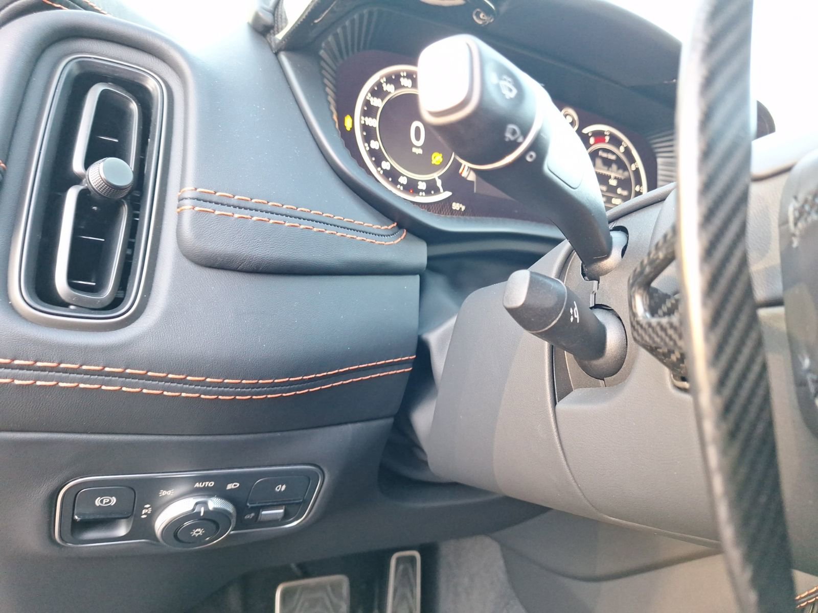 Used 2023 Aston Martin DBX 707 image 18