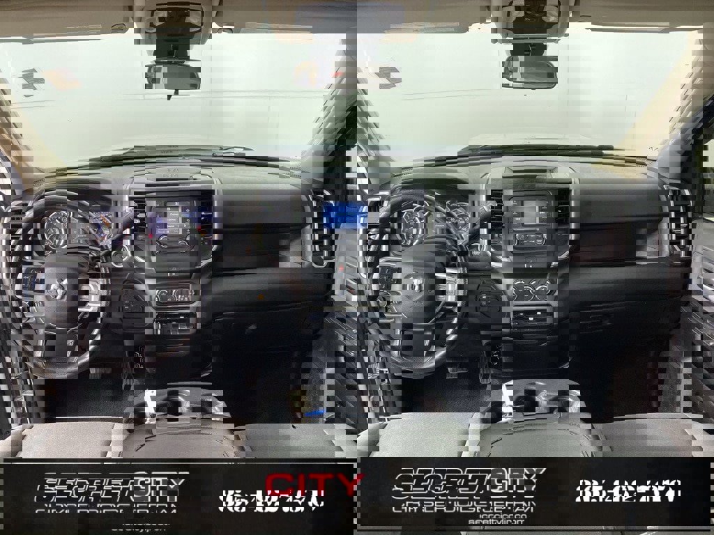 Used 2019 RAM 3500 Big Horn image 28