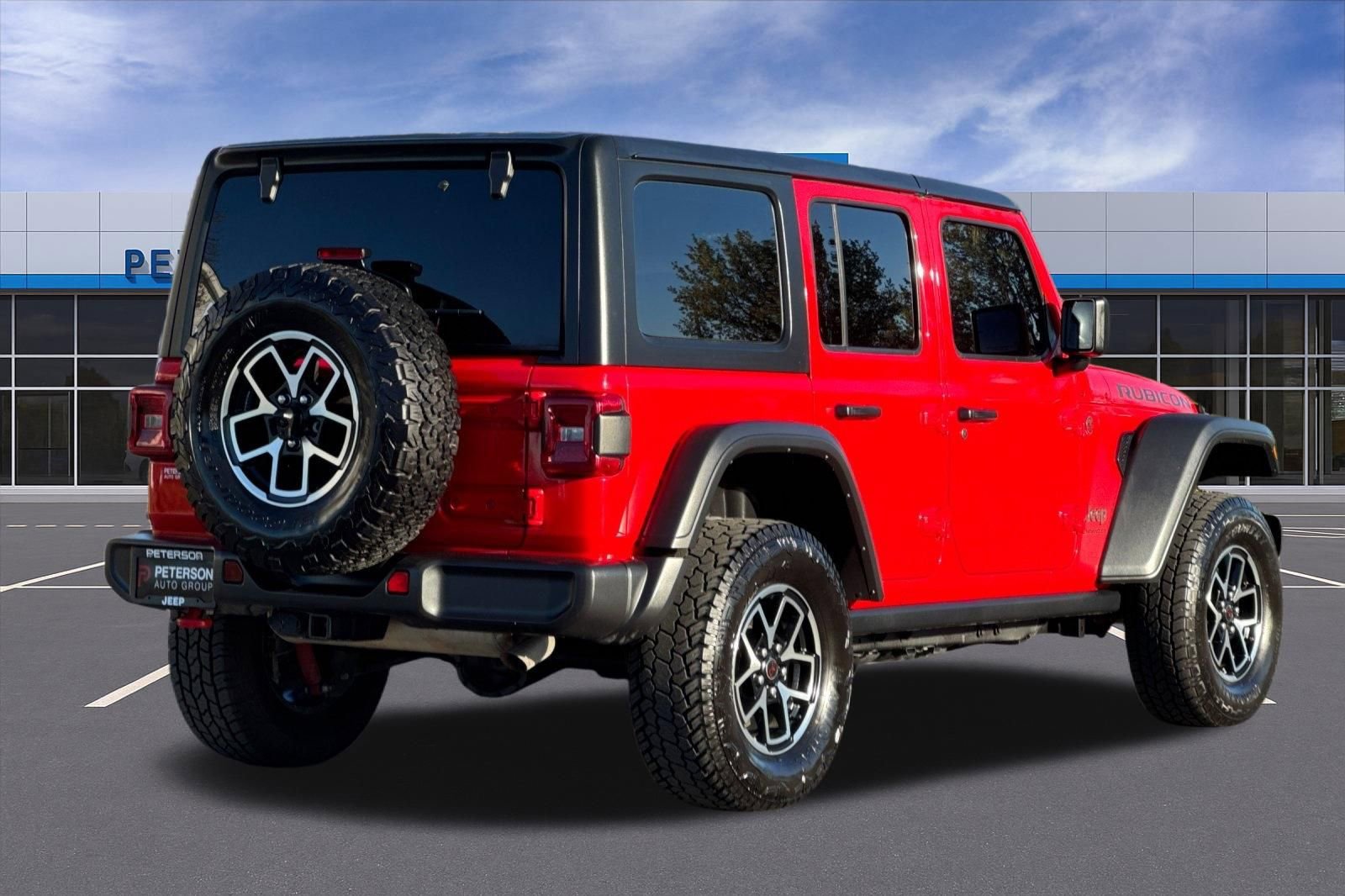 Used 2024 Jeep Wrangler Unlimited Rubicon AWD/4WD image 4