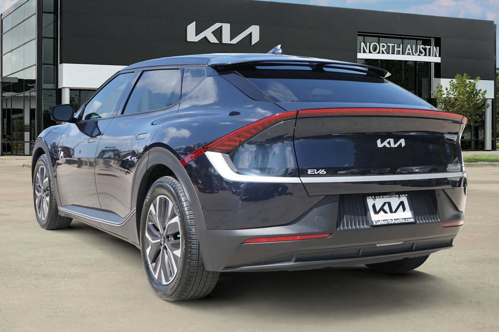 Certified 2024 Kia EV6 Light RWD image 4