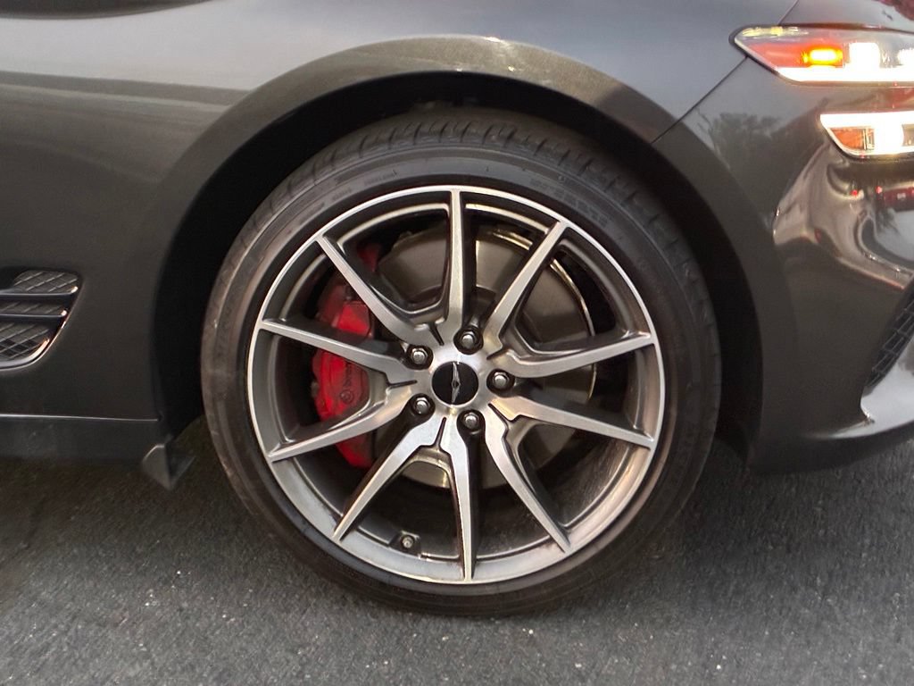 Used 2025 Genesis G70 2.5T AWD/4WD image 48