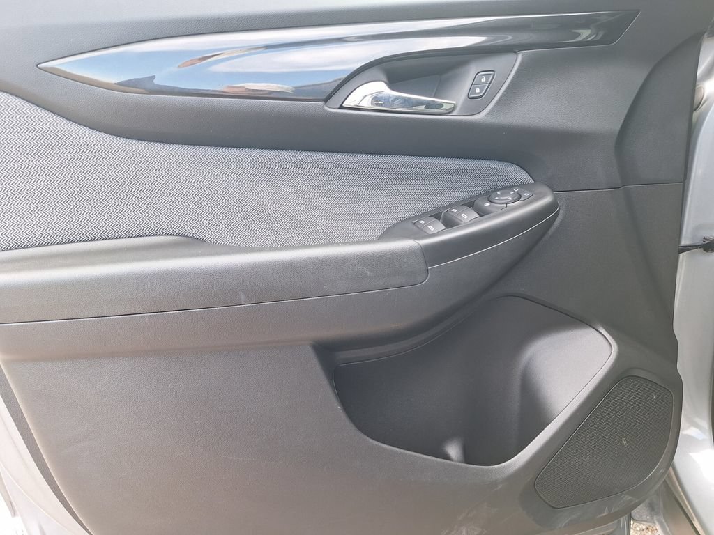 Used 2025 Chevrolet TrailBlazer LT FWD image 29